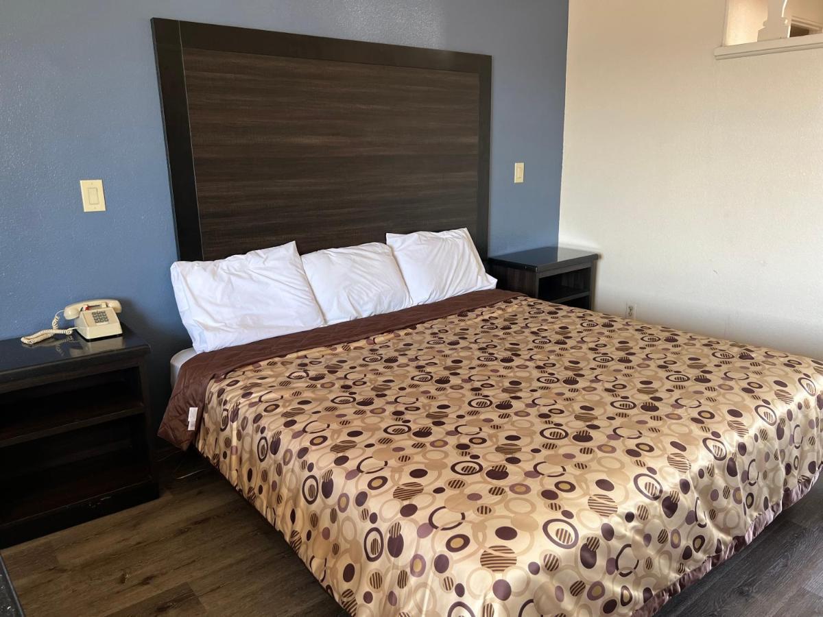 Economy Inn Fresno Ngoại thất bức ảnh