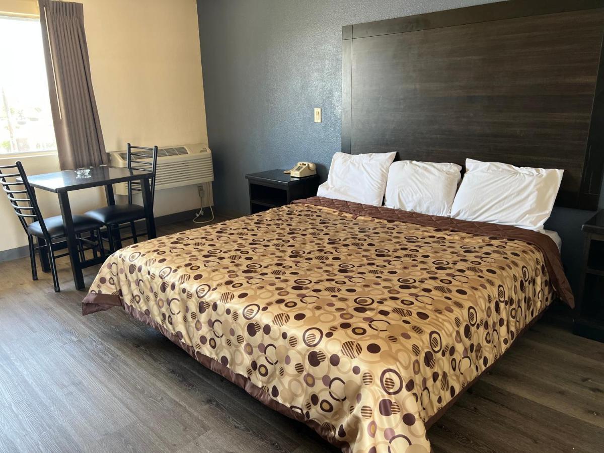 Economy Inn Fresno Ngoại thất bức ảnh