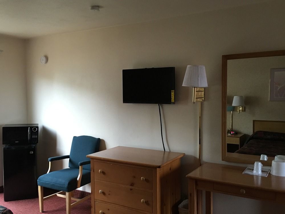 Economy Inn Fresno Ngoại thất bức ảnh