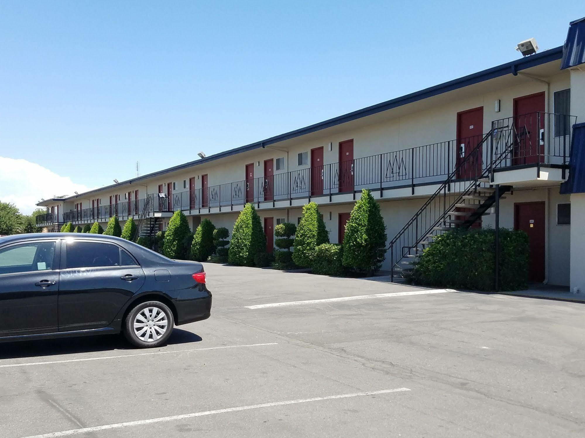 Economy Inn Fresno Ngoại thất bức ảnh