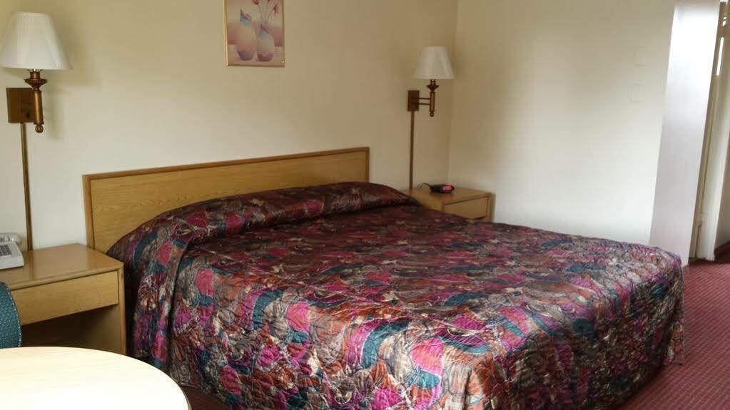 Economy Inn Fresno Ngoại thất bức ảnh